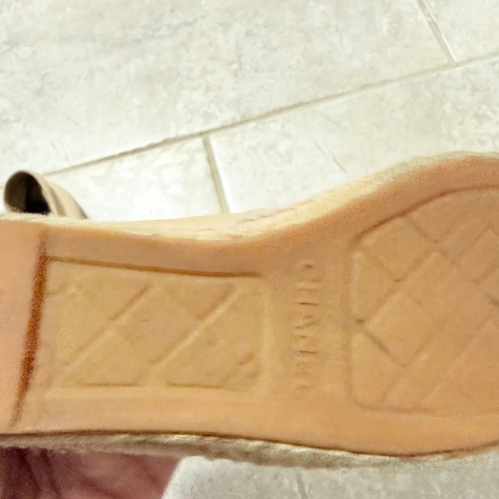 Chanel Genuine Lambskin‎ Leather Logo Slip On Espadrilles Shoes Beige Size 35